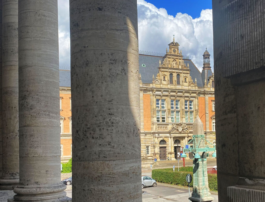 Strafjustizgebäude im Stil der Neorenaissance auf dem Justizforum am Sievekingsplatz